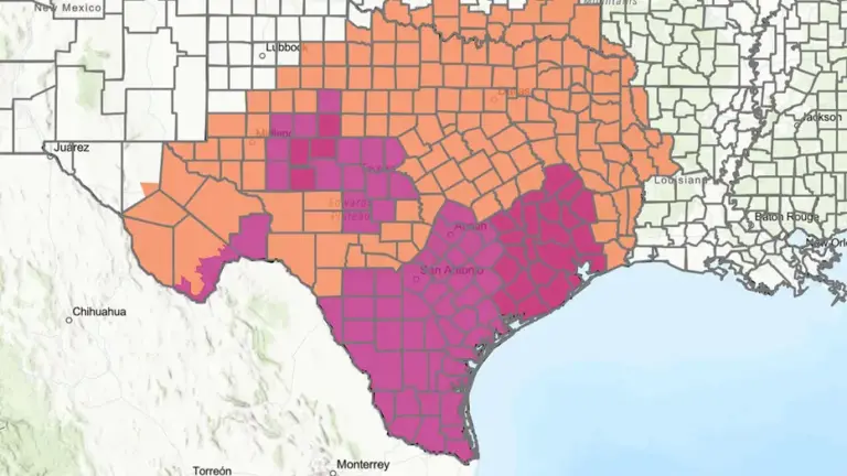 Heat alerts cover most of Texas on June 18, 2026. Heat advisories are in orange, and Extreme Heat Warnings are in purple.