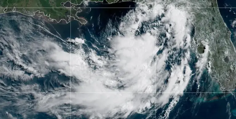 Tropical Depression 2 strengthening in Gulf as it heads toward Texas