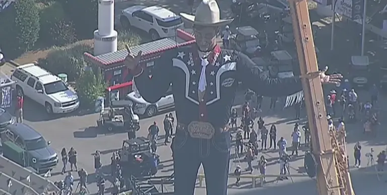 Big Tex returns to his spot in Fair Park for 2022 State Fair of Texas
