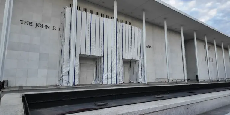 Kennedy Center faces closure amid financial crisis, report says