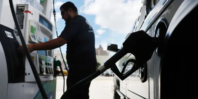 Oil prices rise amid Trump's plan to buy Russian diesel